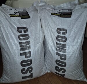NEW: Animal compost 25 lbs (package of 4 bags)