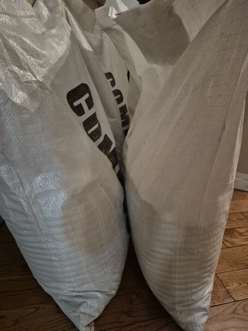 NEW: Animal compost 25 lbs (package of 4 bags) - Image 4